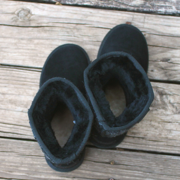 Minnetonka Sheepskin & Wool Lined Mid-Calf Boots 6 - Picture 4 of 8